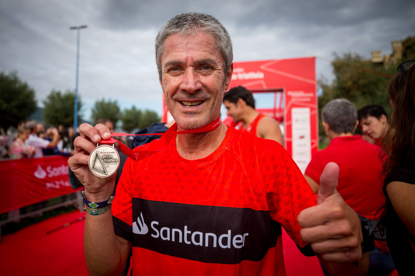 Fotos: Martín Fiz gana el Santander Getxo Triatloia junto a Eider Fuentes y Eneko van Horenbeke