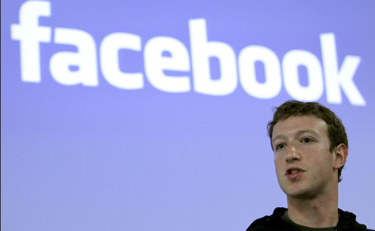 Zuckerberg y el talonario, su particular forma de hacer crecer Facebook