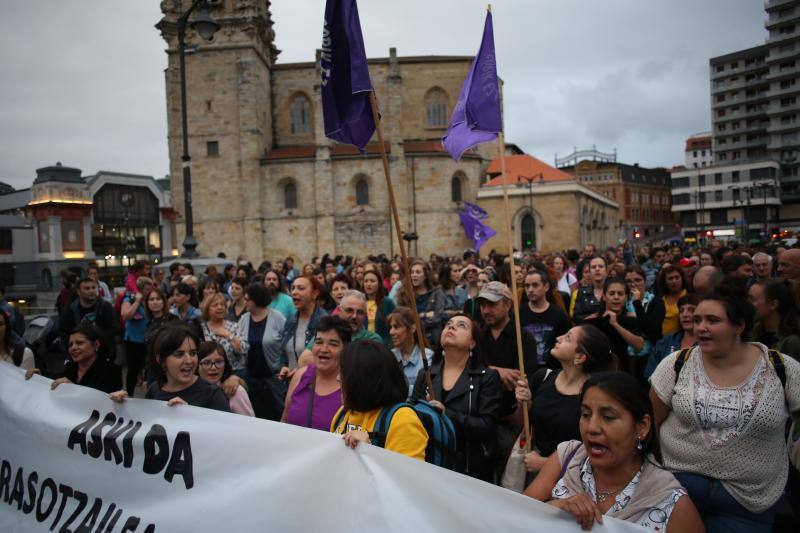 Imagen de la concentración en el puente de San Antón.