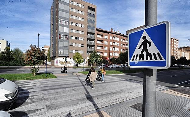 El accidente tuvo lugar este miércoles en la avenida de Zabalgana. 