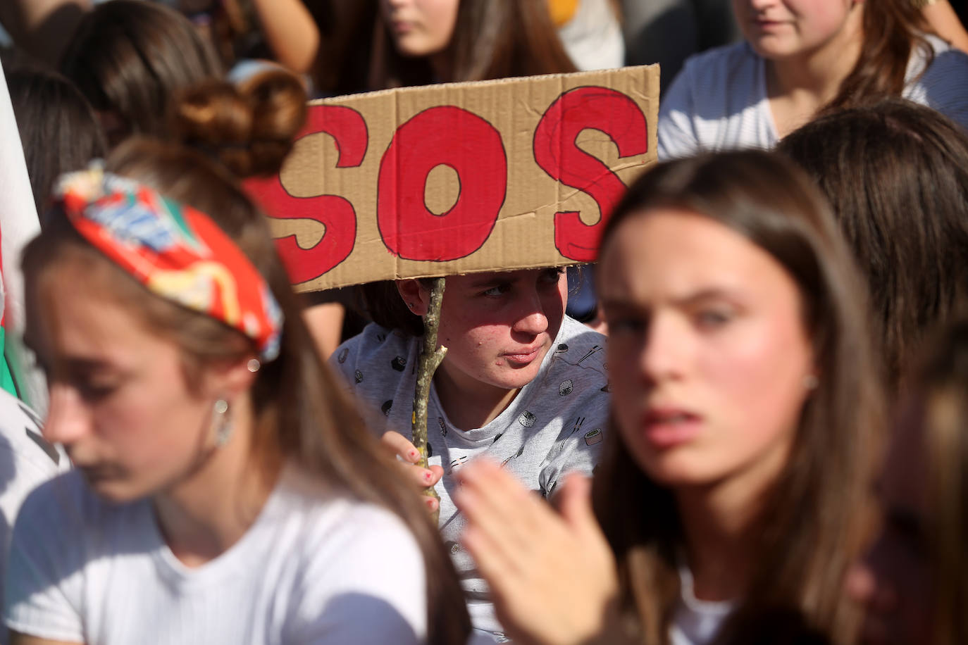 Fotos: Los estudiantes vizcaínos se manifiestan contra el cambio climático