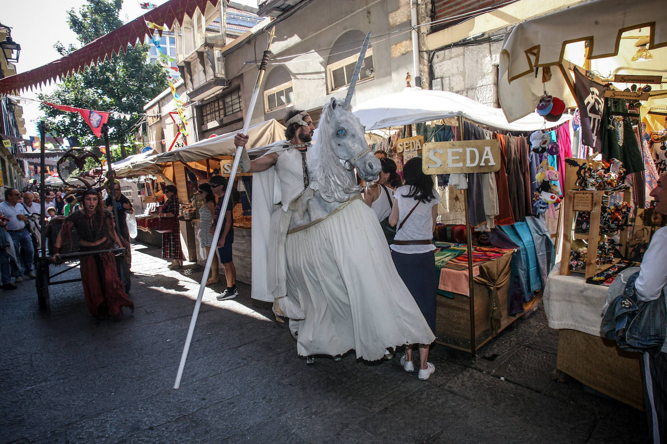 Fotos: Vitoria viaja el Medievo