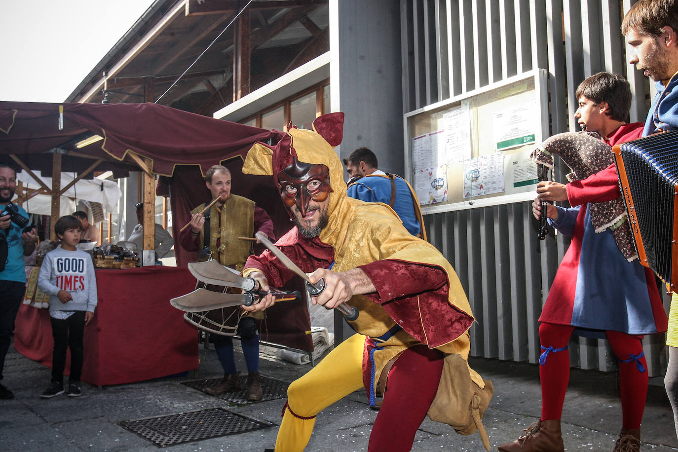 Fotos: Vitoria viaja el Medievo