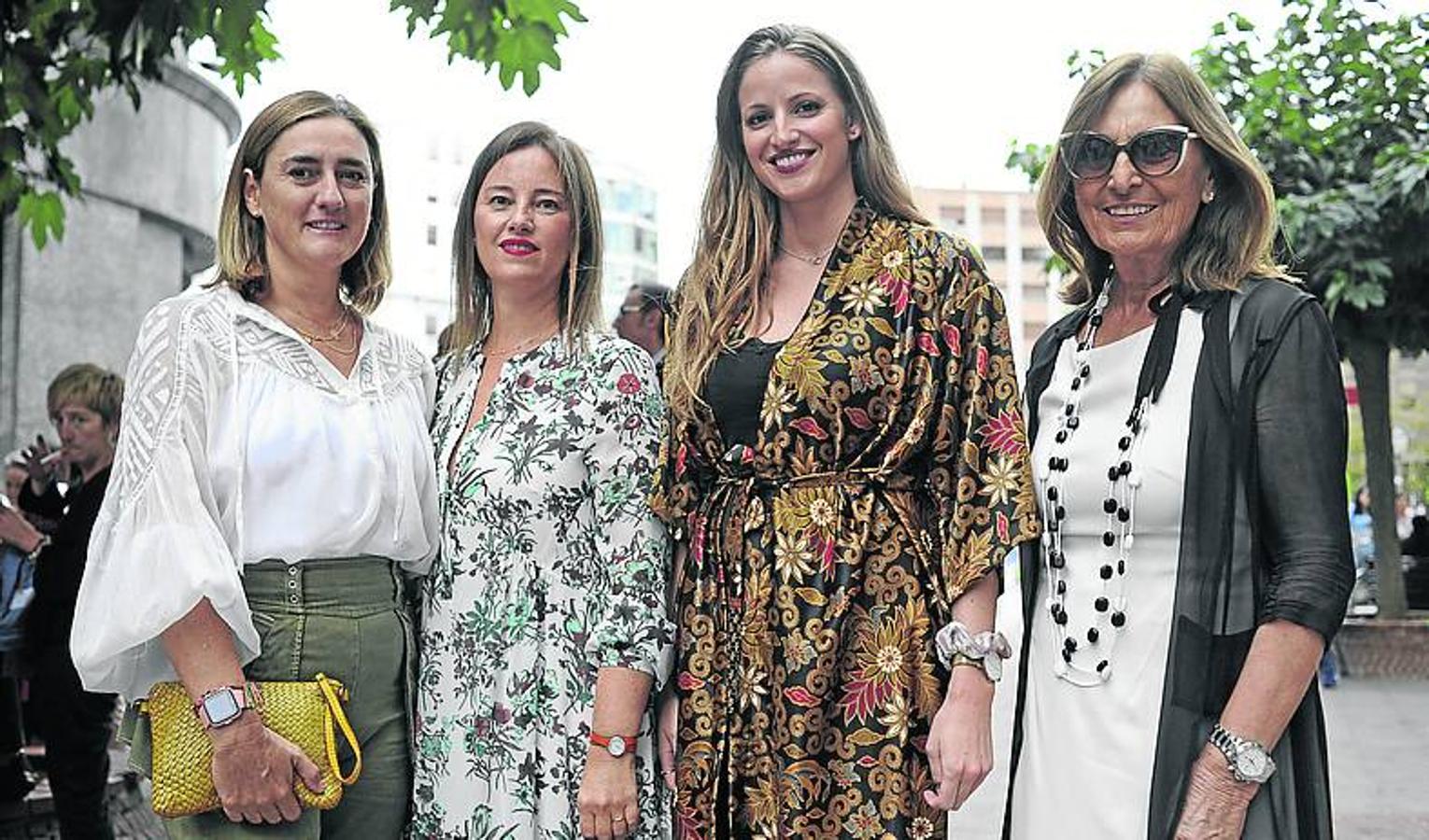 Natalia Martínez, Marian Sandoval, Iratxe Narváez y Rosa Sola. 
