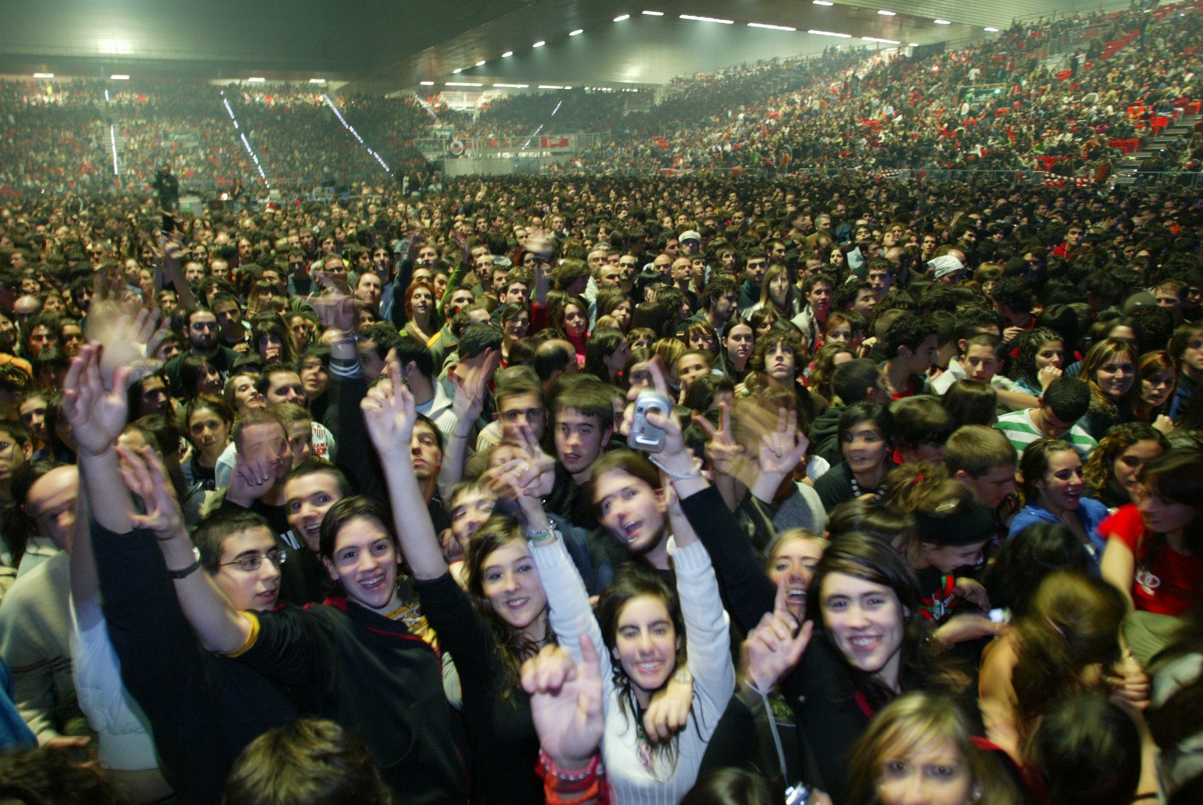 En 2006 Fito y Fitipaldis congregaron a 18.000 espectadores, la mayor cifra de asistencia registrada en un concierto en el BEC.