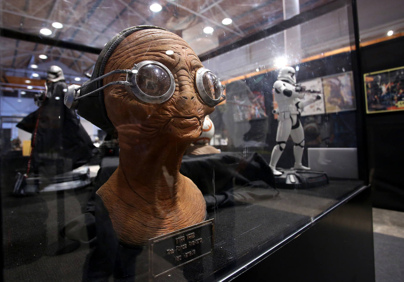 Busto de Maz Kanata. Un escultor americano realizó esta reproducción del rostro de Maz Kanata, la alienígena de pequeña estatura que ayuda a los protagonistas de ‘El despertar de la fuerza’, con la que Disney resucitó la franquicia en 2015.