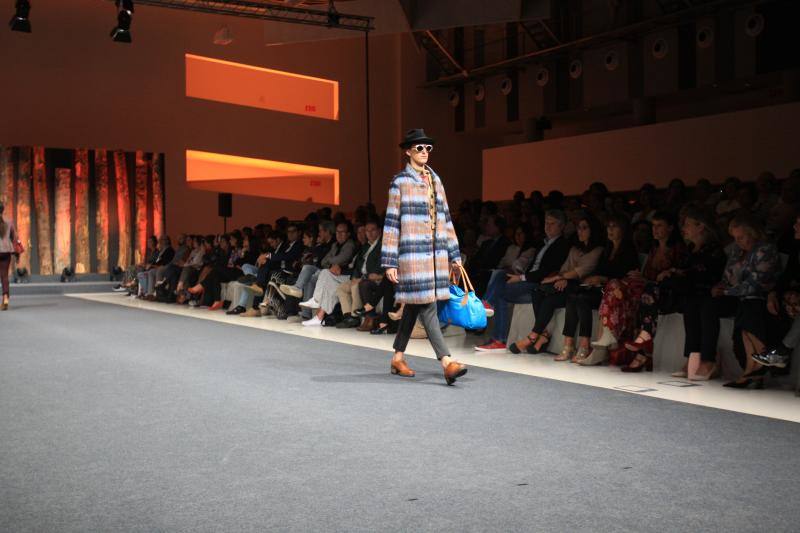 Fotos: El &#039;total black&#039; y el estilo militar dan la batalla esta temporada