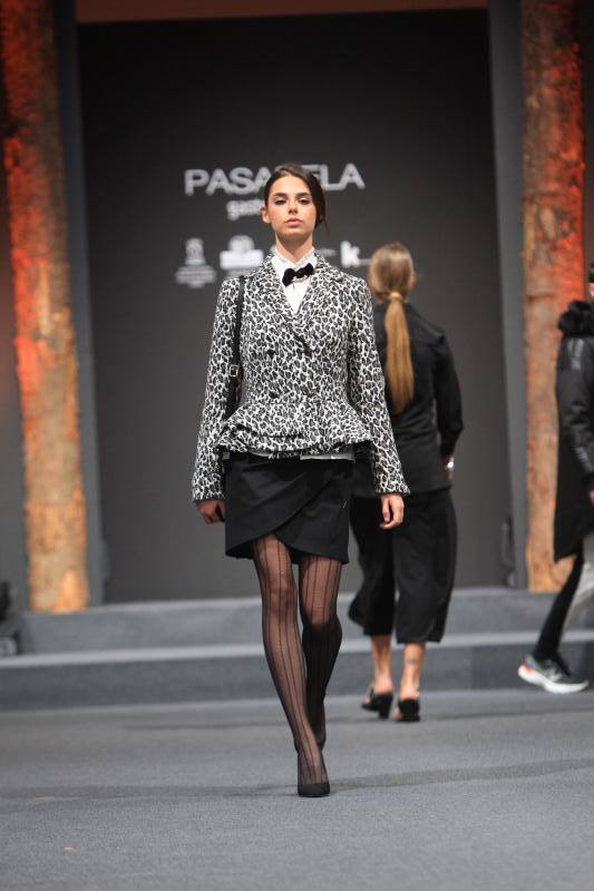 Fotos: El &#039;total black&#039; y el estilo militar dan la batalla esta temporada