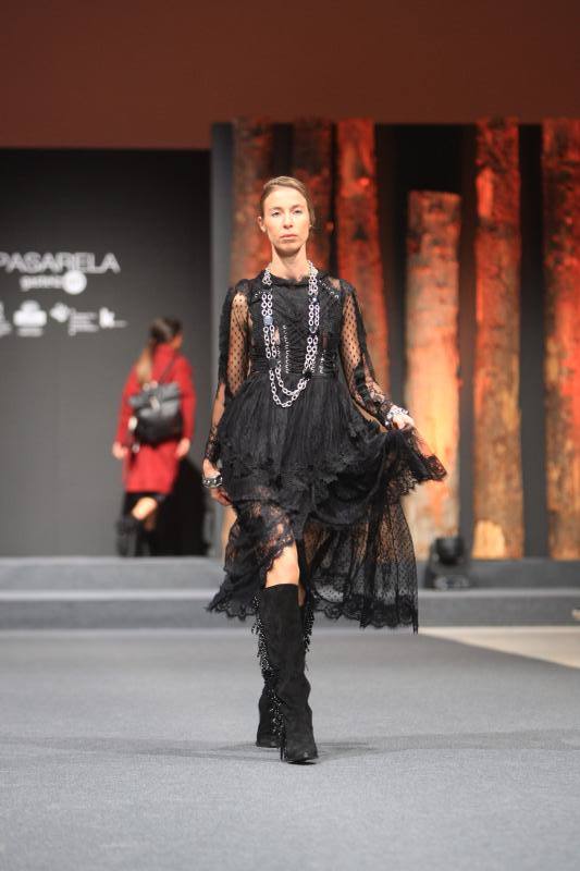 Fotos: El &#039;total black&#039; y el estilo militar dan la batalla esta temporada