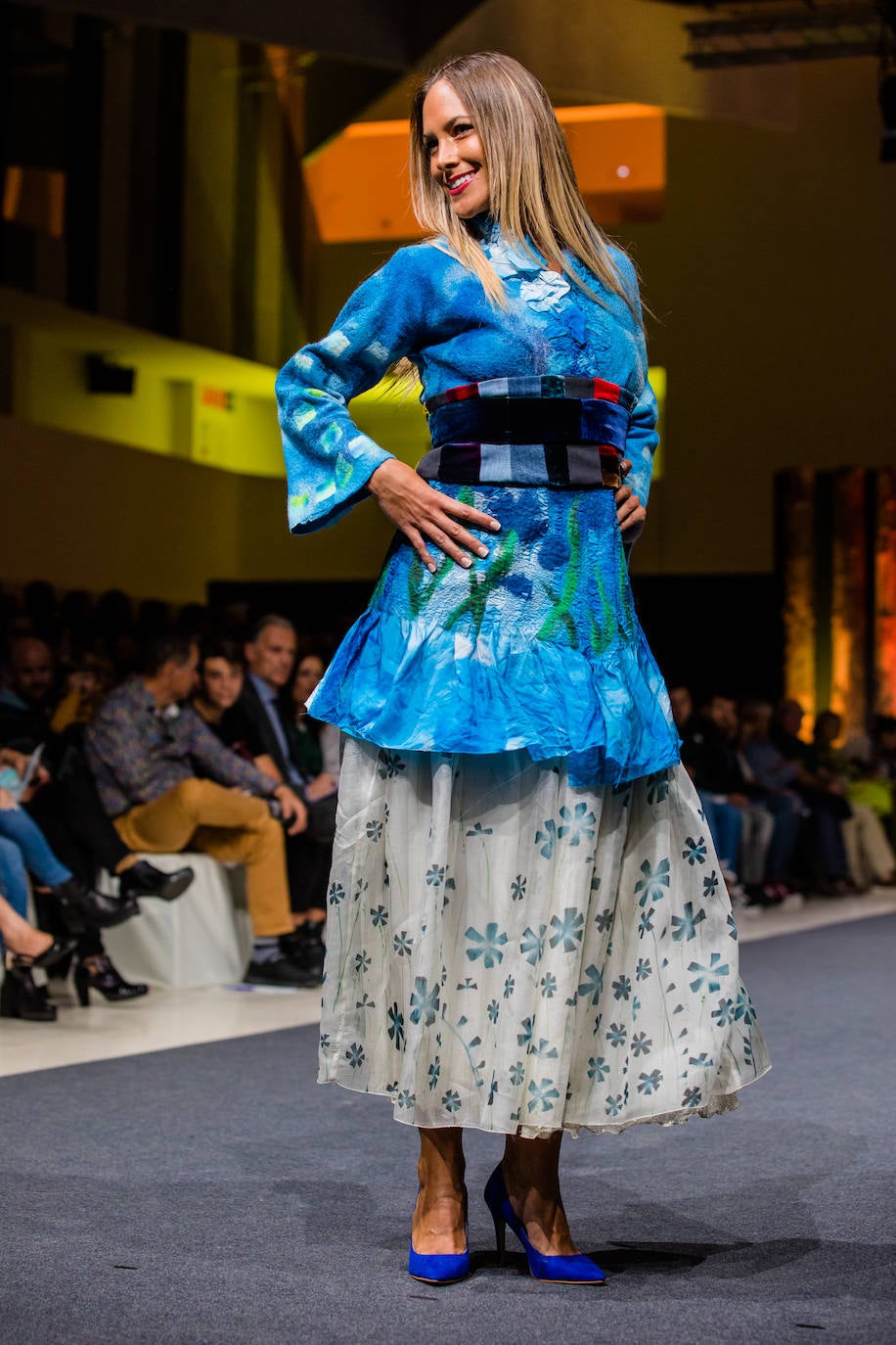 Propuestas sostenibles, diseños extravagantes y moda infantil han protagonizado la segunda jornada de la cita 'fashion' en el Palacio Europa de Vitoria