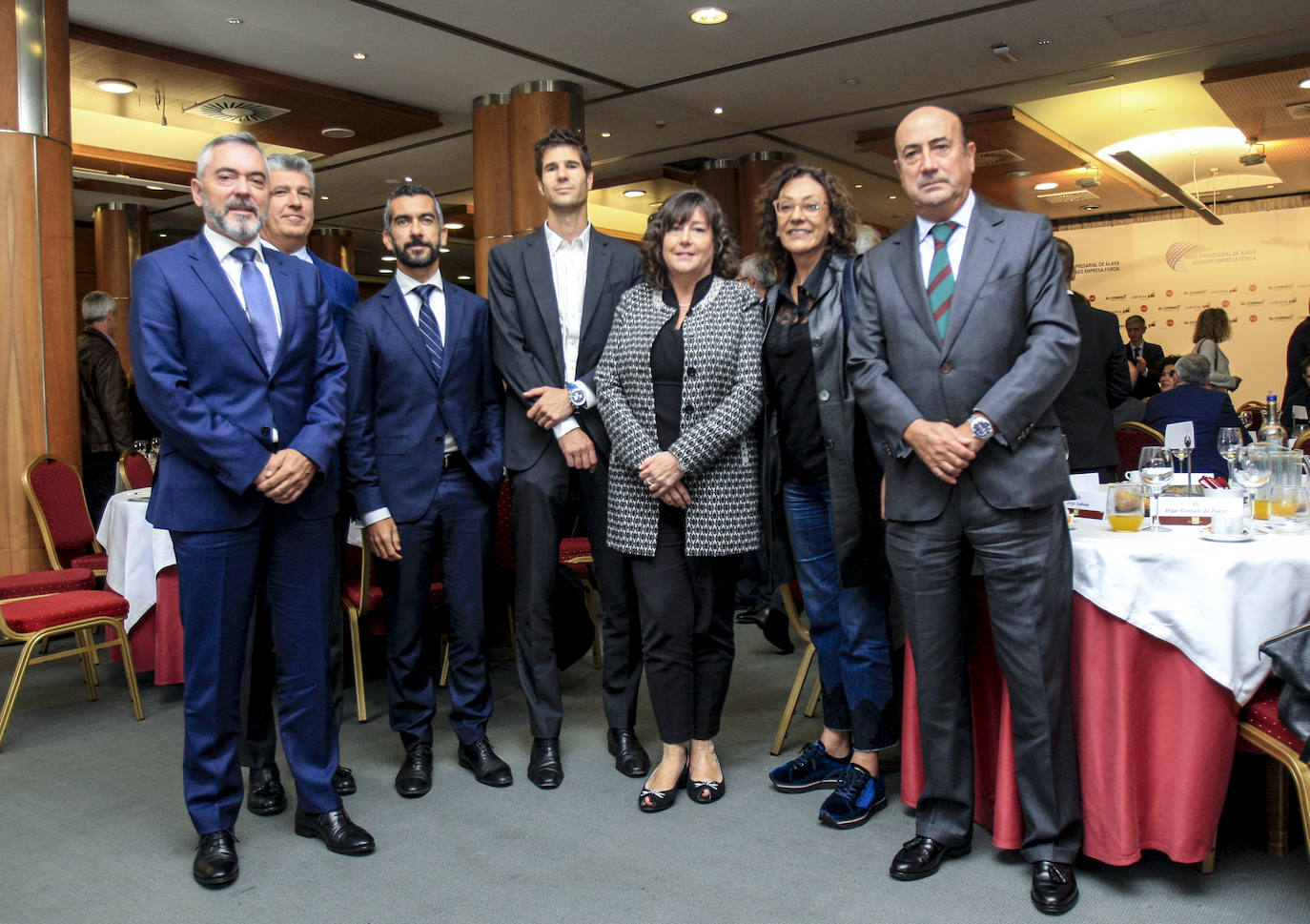 Josu Arraiza, Jon Ander de Lapatza, Txus Cañas, Javier Benito, Itziar Gonzalo, Ana Aguirre y Jorge Gabiola.
