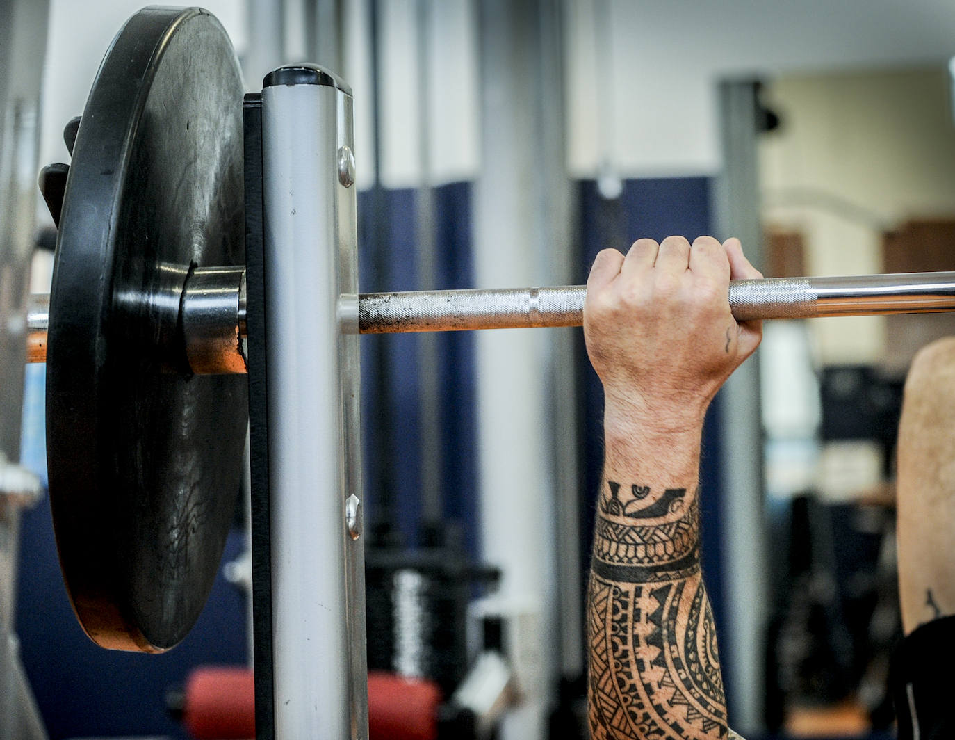 Con puño de hierro y guante de cuero, el gimnasio de Andoni Alonso, que no desentonaría para nada en Brooklyn, es el gran templo de los devotos del boxeo en Vitoria