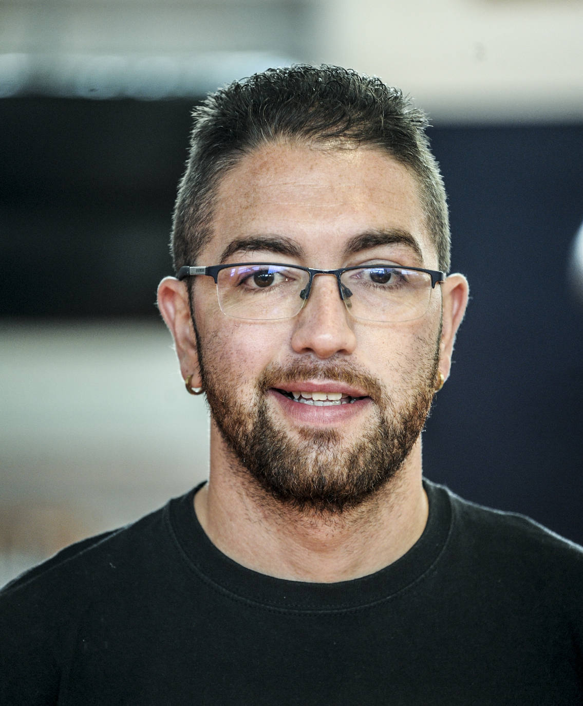 Con puño de hierro y guante de cuero, el gimnasio de Andoni Alonso, que no desentonaría para nada en Brooklyn, es el gran templo de los devotos del boxeo en Vitoria