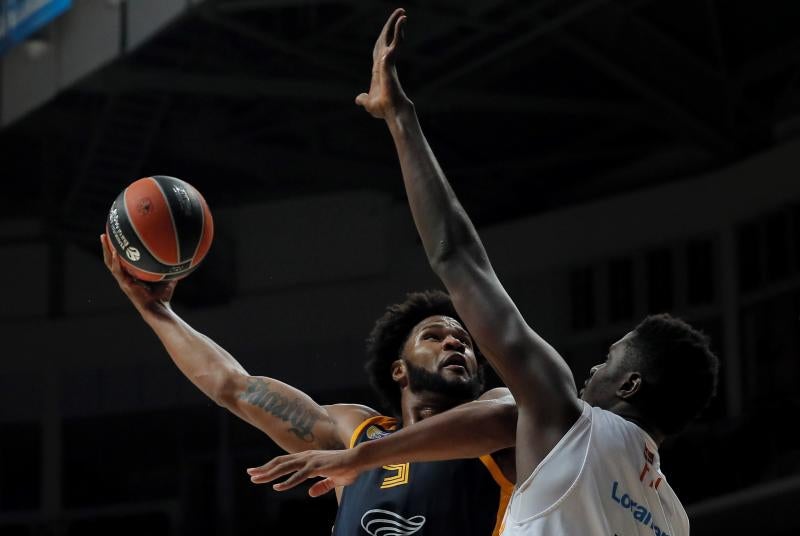 Fotos: Las mejores imágenes del Khimki - Baskonia de la Euroliga