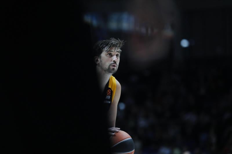 Fotos: Las mejores imágenes del Khimki - Baskonia de la Euroliga