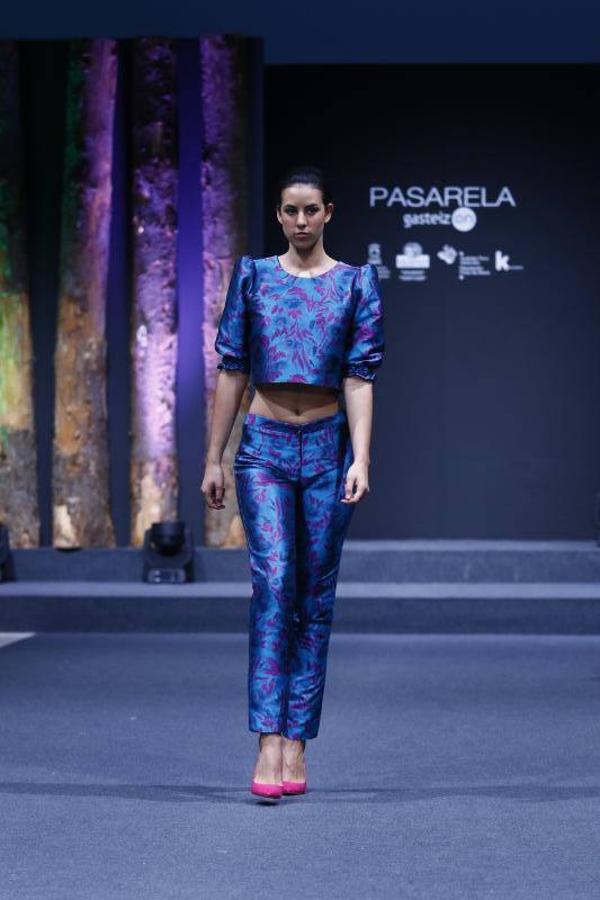Algunas de las propuestas de La Couture, Atelier Vitoria y Ríos Moda que desfilaron por la Pasarela Gasteiz On. Ríos mostró también moda urbana.