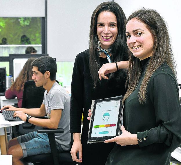 Las socias fundadoras de Naru, Maider Alberich y Eider Sánchez. 