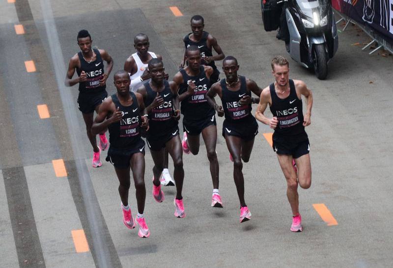 Fotos: Kipchoge derriba la barrera de las dos horas