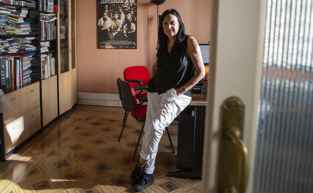 La productora Puy Oria en su oficina madrileña.