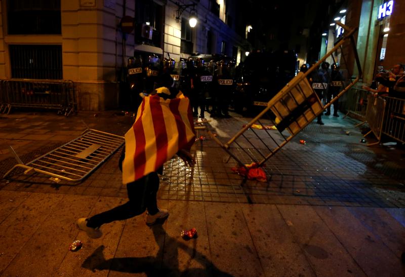 Fotos: Protestas en Cataluña al conocerse la condena de los líderes independentistas