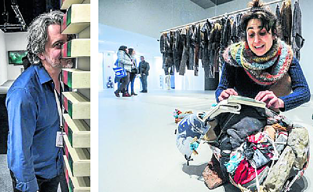  A la izquierda, el vitoriano, con una de sus obras. A la derecha, Elena Aitzkoa, en la muestra ARTres (2018) en el museo Artium.