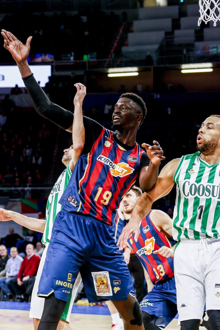 Fotos: El Baskonia - Betis, en imágenes