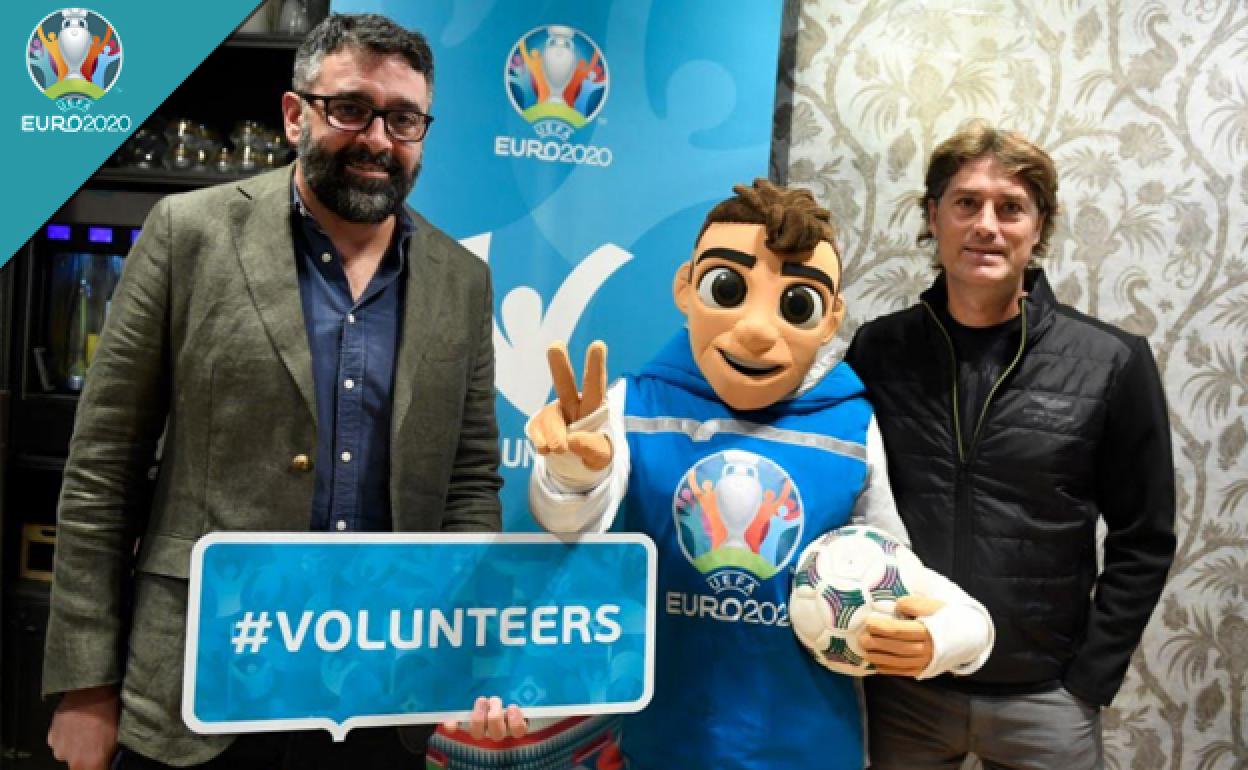 Julen Guerrero es el embajador del voluntariado y ha estado este lunes en Bilbao. 