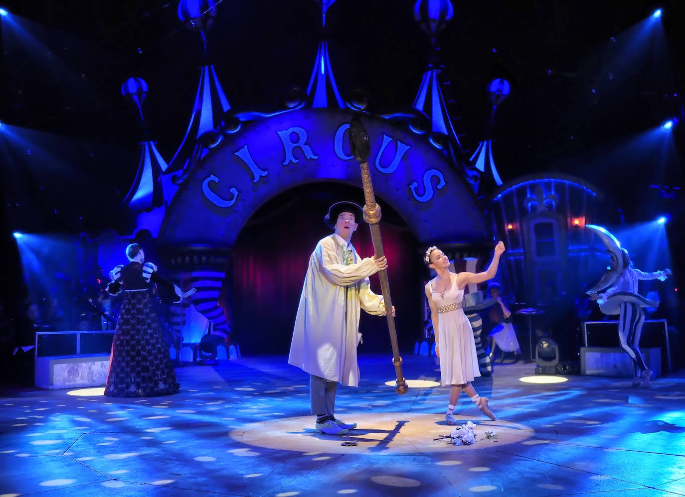 Fotos: &quot;Circlassica&quot; visita el Teatro Campos