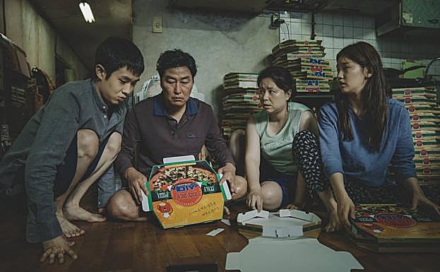 La familia pobre de 'Parásitos', Palma de Oro en Cannes.