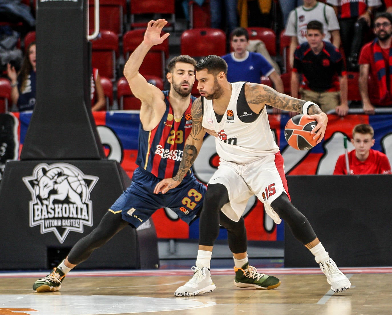 Las fotos del Baskonia - Olympiacos. 