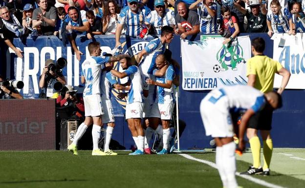 Los jugadores del CD Leganés celebran el gol de Martin Braithwaite