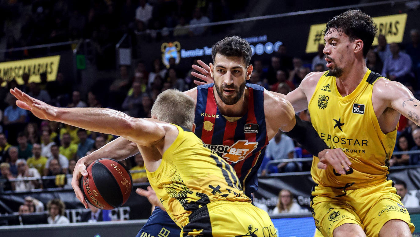 Un lance del partido. 