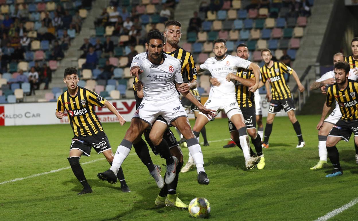 Reparto de puntos en un clásico insípido