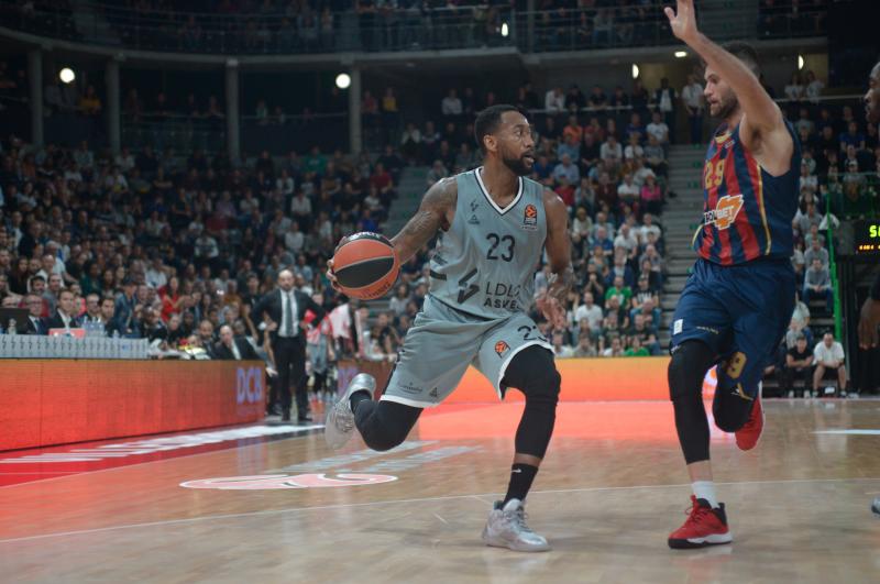 Fotos: Las mejroes imágenes del Asvel - Baskonia