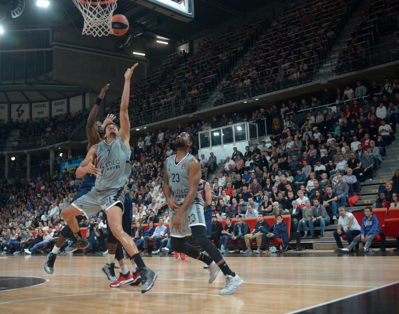 Fotos: Las mejroes imágenes del Asvel - Baskonia