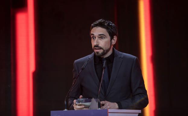 Alberto Oliván Tenorio recoge el premio FS Play por Do Not feed the Monkeys (2018)