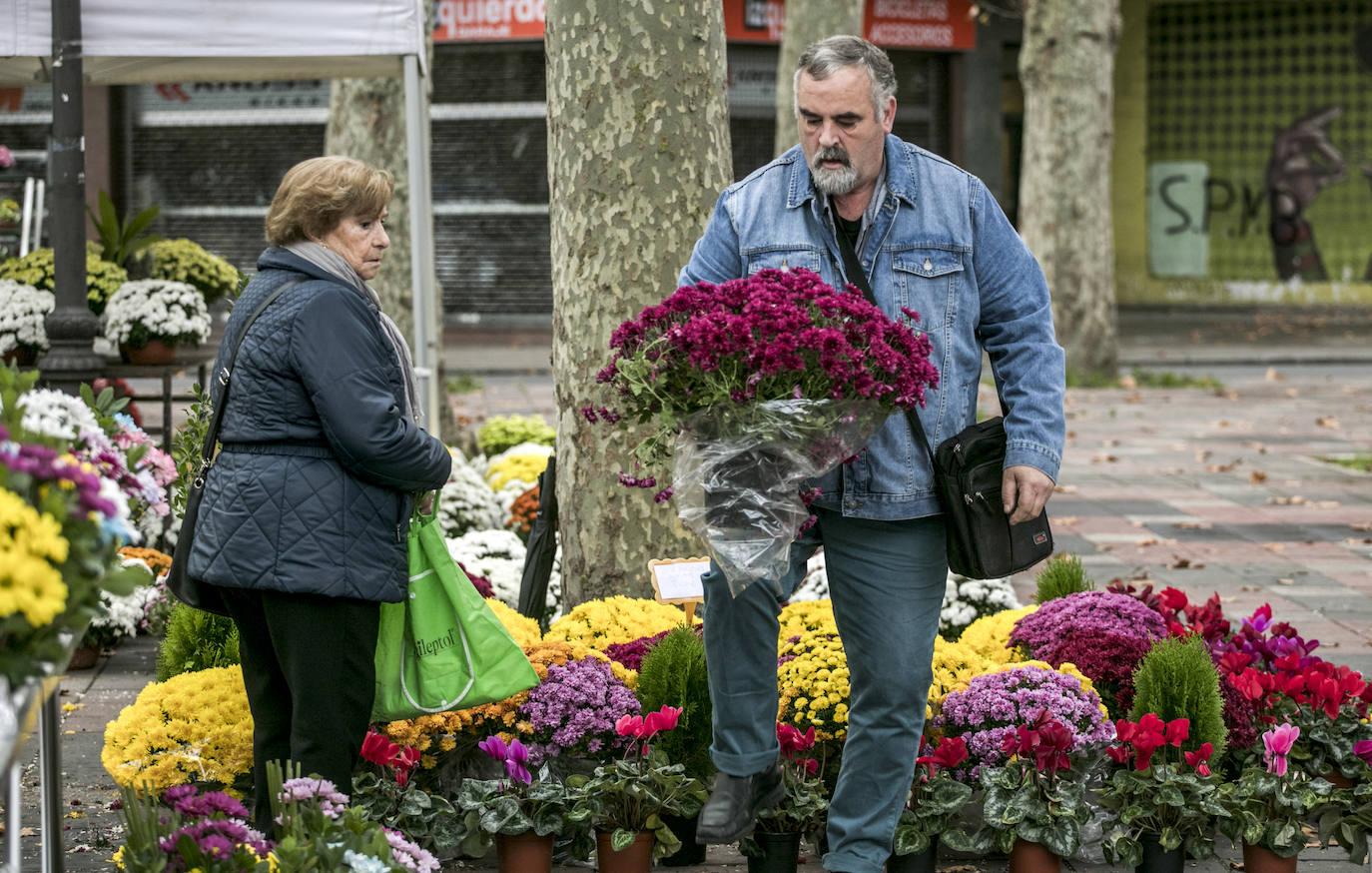 Fotos: Álava recuerda a sus seres queridos