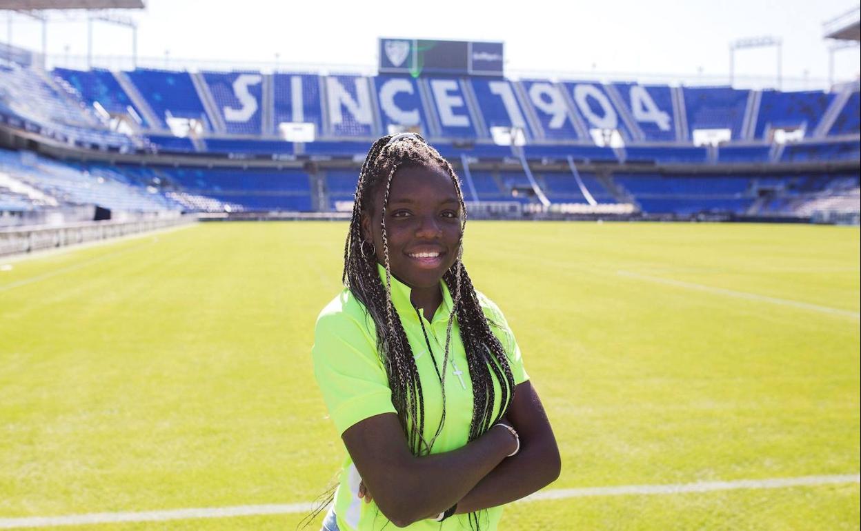 Pese a todo lo vivido, a la futbolista siempre le acompaña una enorme sonrisa. 