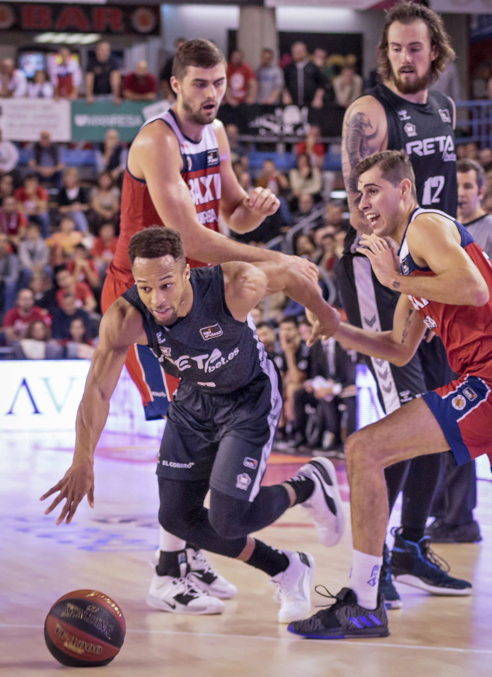 Fotos: El Manresa - Bilbao Basket, en imágenes