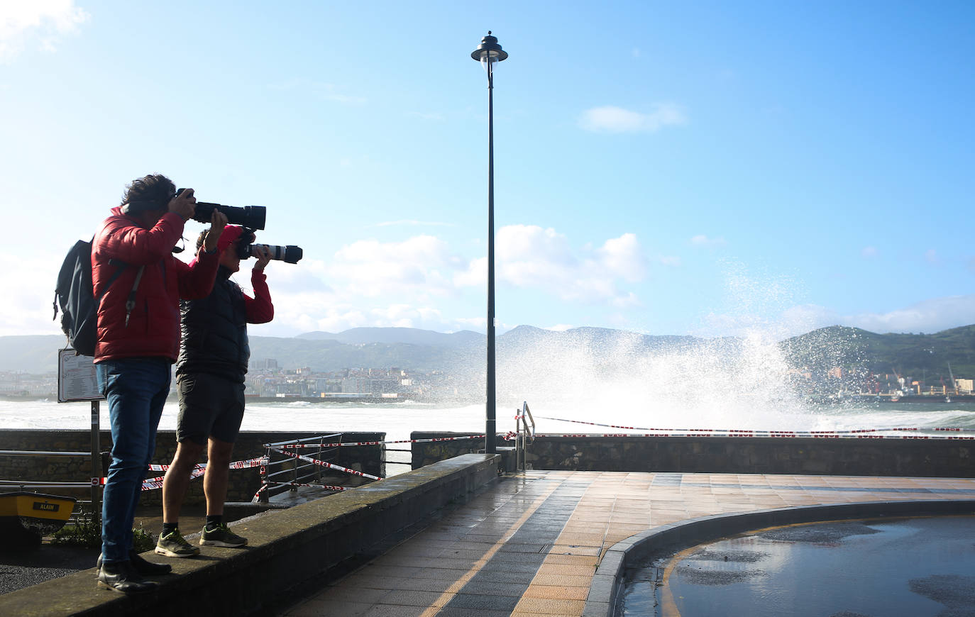 Fotos: Las imágenes del viento en Bizkaia