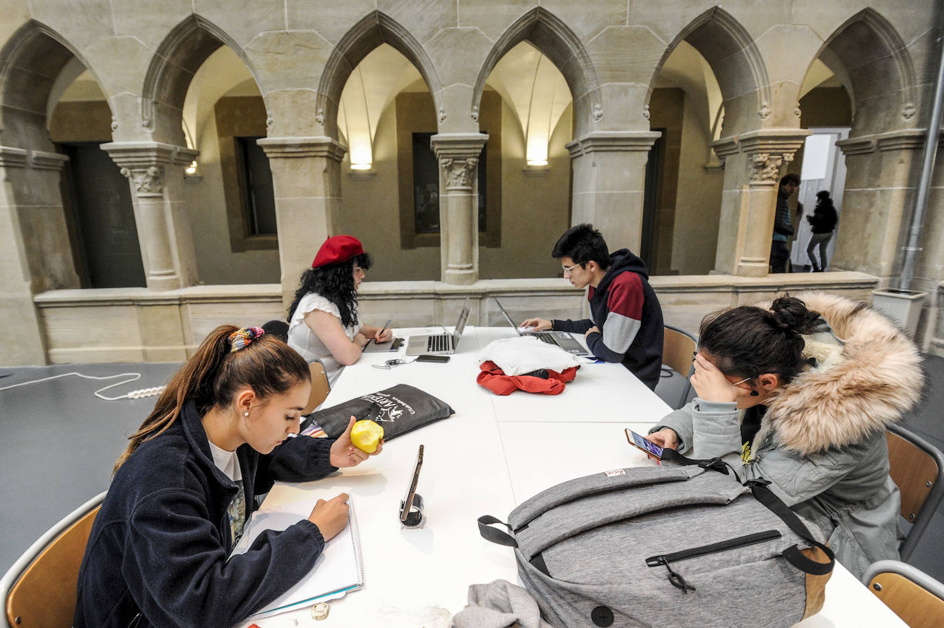 Fotos: La bendita profanación creativa de Betoño