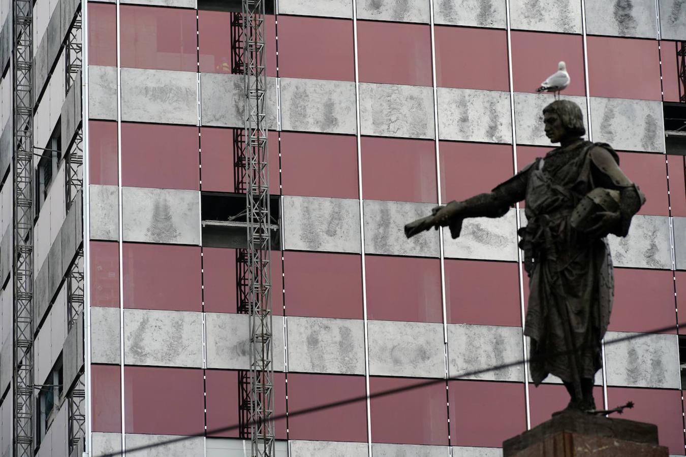 Los vidrios de la Torre Bizkaia se sustituirán en un proyecto diseñado por la ingeniería Idom