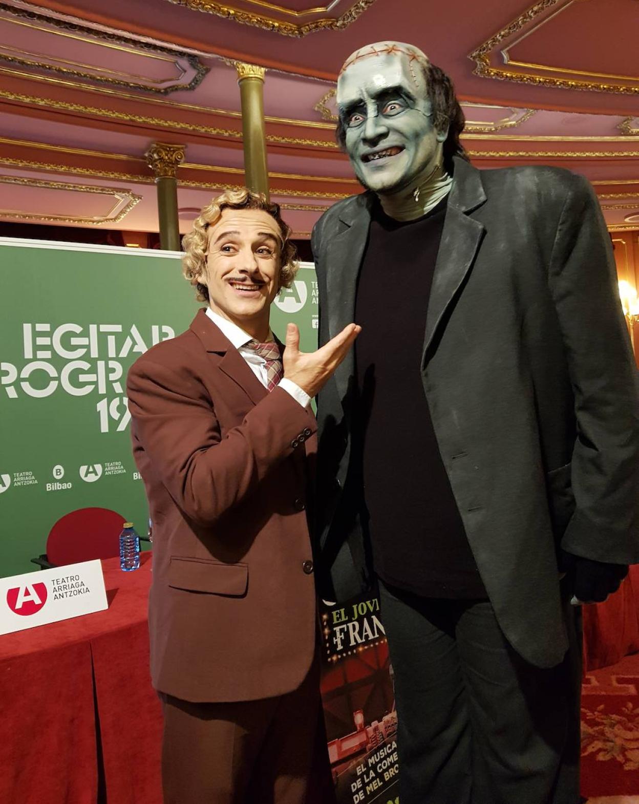 Vícrtor Ullate Roche y Adrián Quiles, en el Arriaga. 