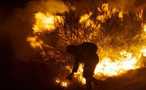 Un fotograma de 'Lo que arde'.