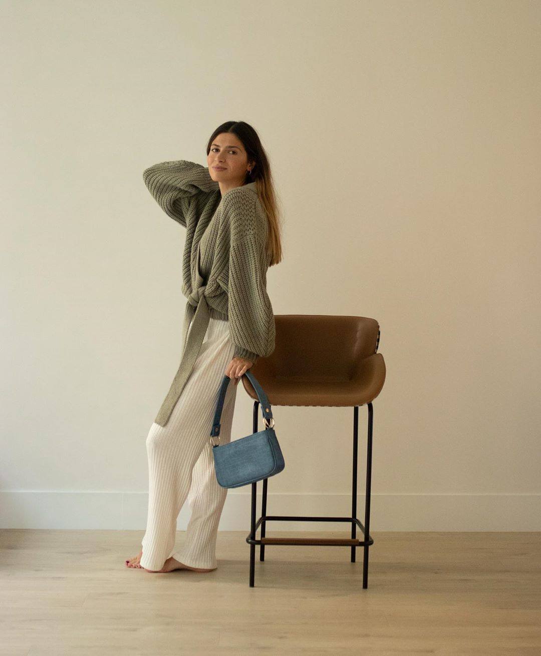 Estos son algunos de los modelos diseñados por la joven 'nfluencer', elaborados en cuero vegano y fabricados en un taller de Elche.