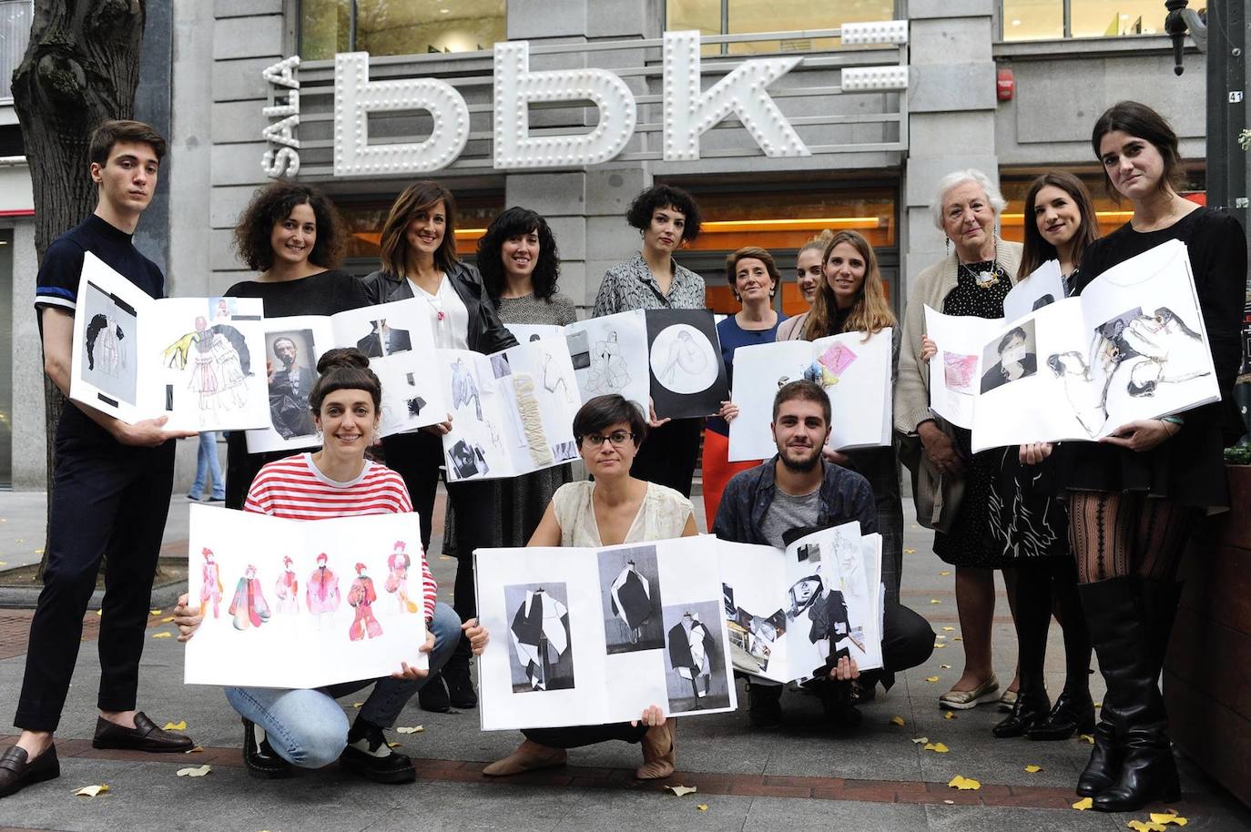 Fotos: La azafata de vuelo de Barakaldo que apostó por su sueño y diseñará para Gucci