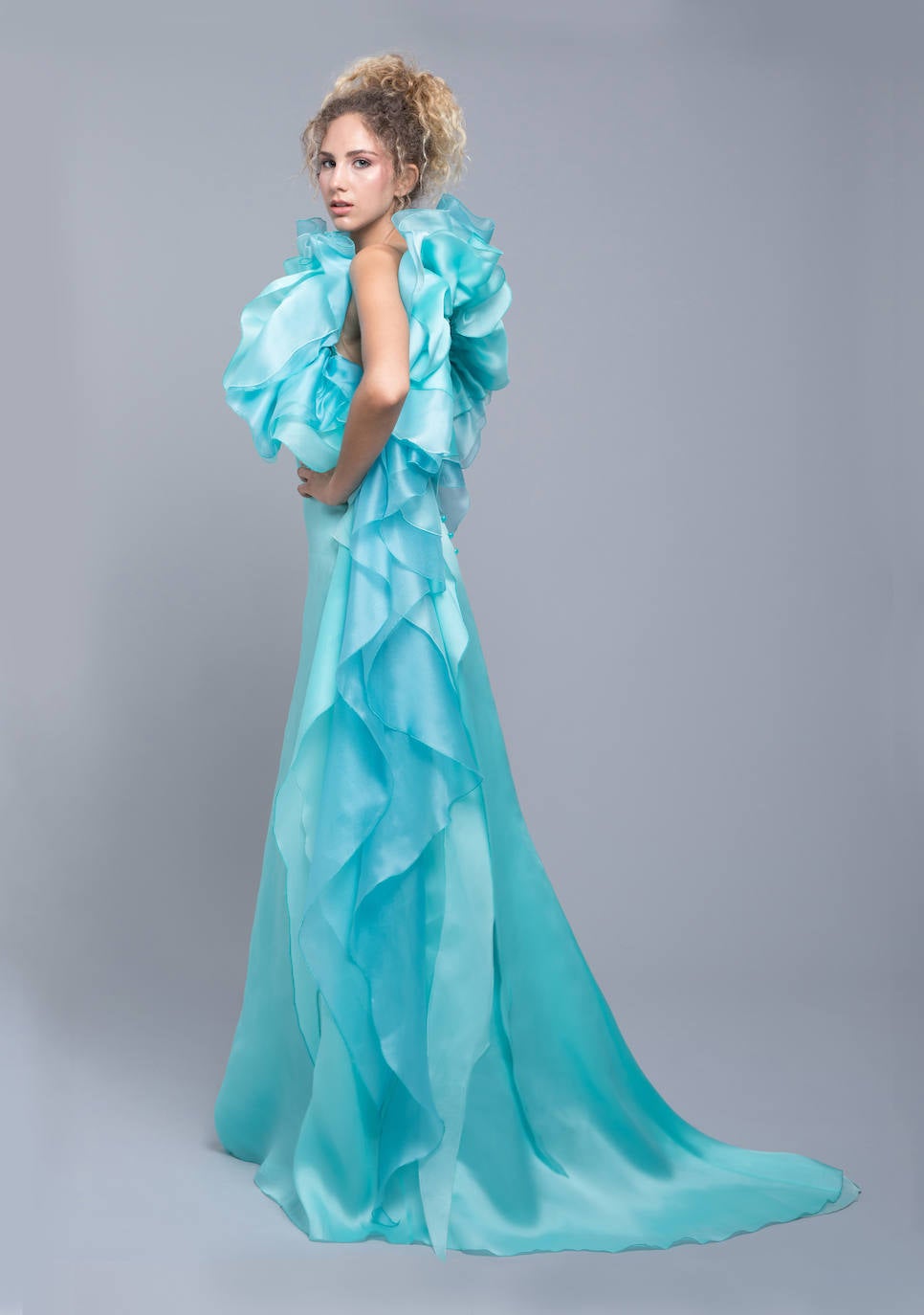 Fotos: La azafata de vuelo de Barakaldo que apostó por su sueño y diseñará para Gucci