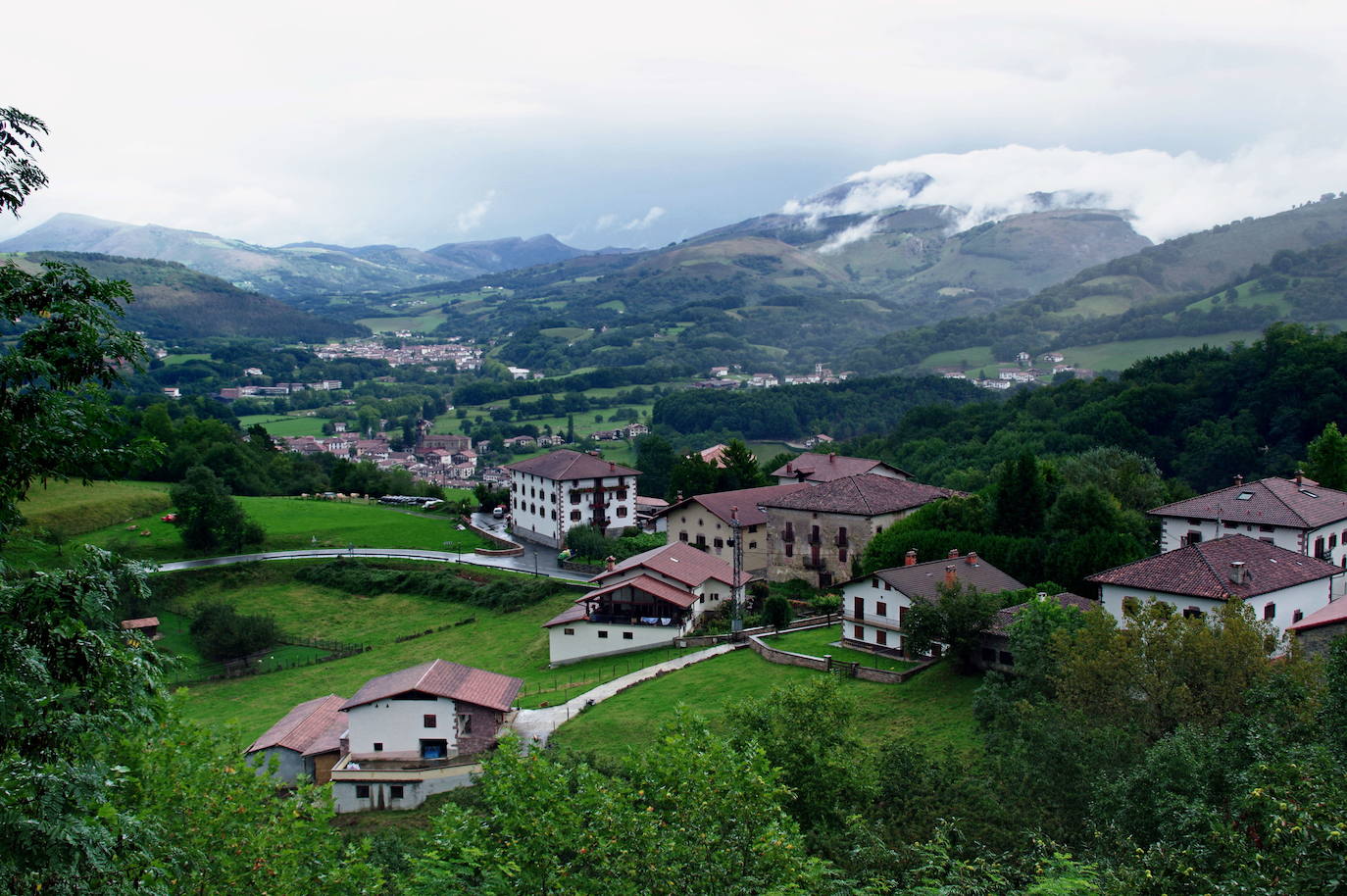 Los pueblos encladados en este lugar disfrutan de un paisaje impresionante