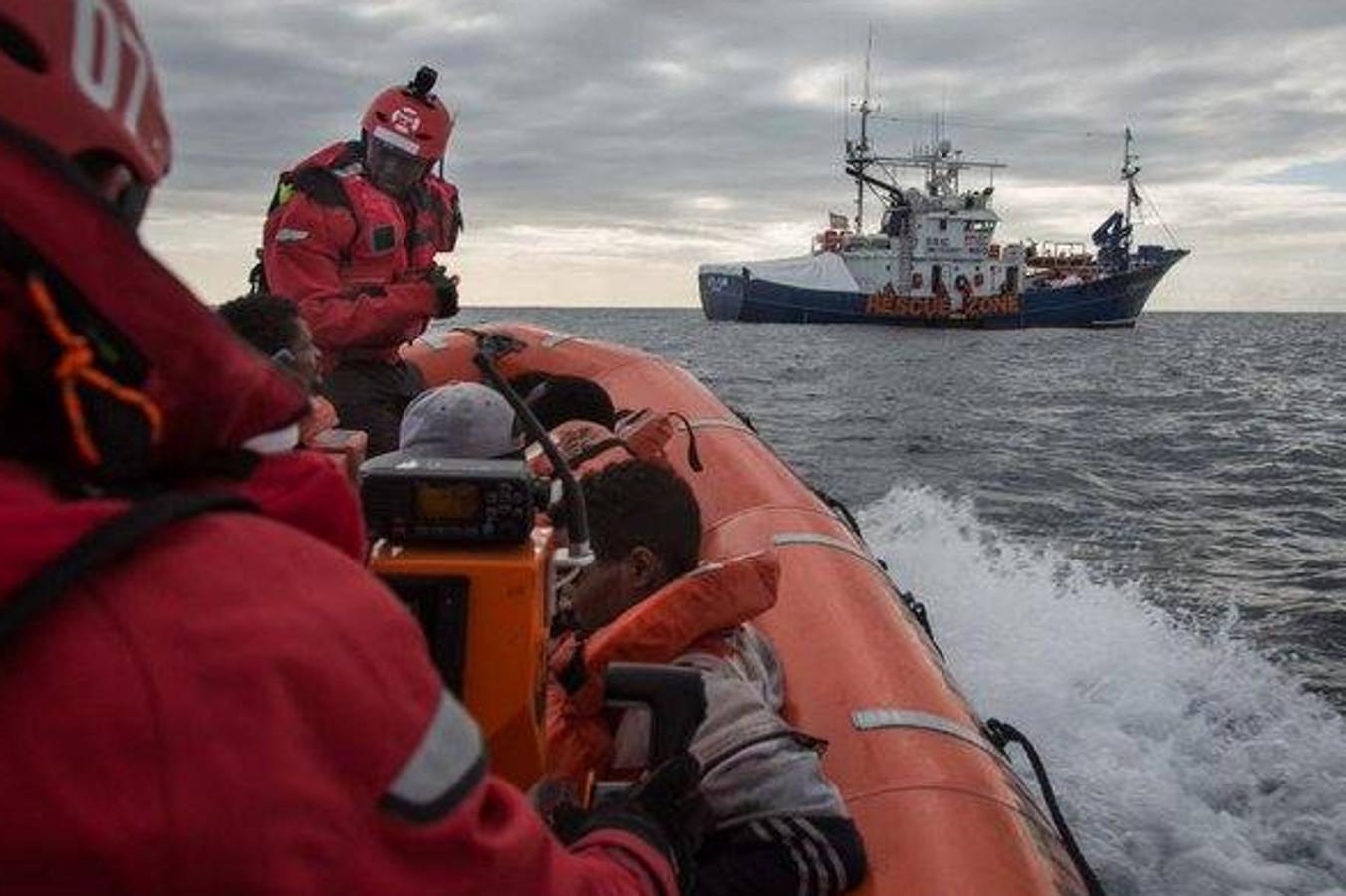 Salvar vidas. Esa ha sido siempre la misión del 'Aita Mari', el pesquero guipuzcoano reconvertido en barco de rescate y desde este jueves ha conseguido salvar las de decenas de personas.