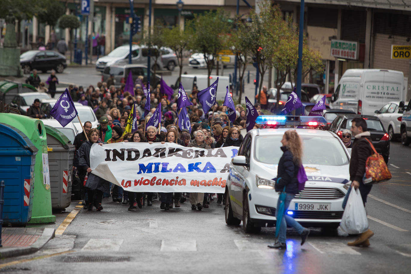 Fotos: Así ha sido la marcha contra la violencia machista realizada entre Sestao y Santurtzi